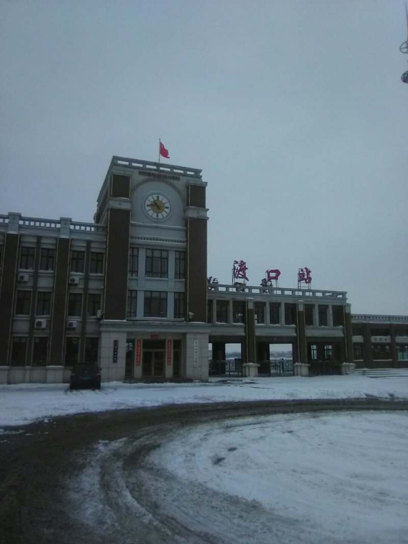 科普解读类文章通常会深入浅出地解释某一领域的专业概念，以便非专业人士也能理解。在“营口洗涤”这一主题下，我们将探讨其背后的科学原理和实际应用。